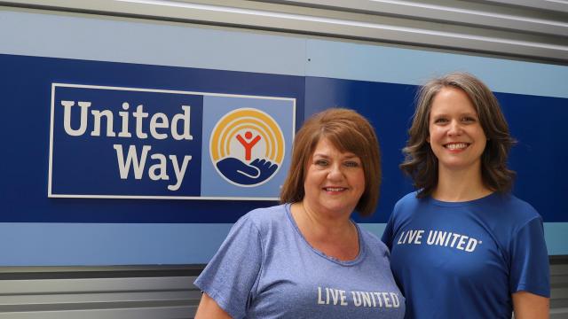 United Way of Greater Cincinnati Volunteer Team (L-R) Taleen Cassidy and Laura Wells